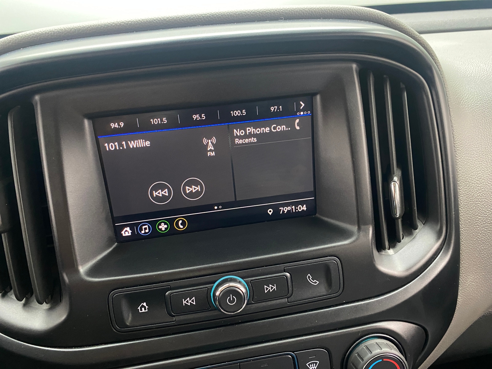 Thumbnail: 2021 Chevrolet Colorado - 4