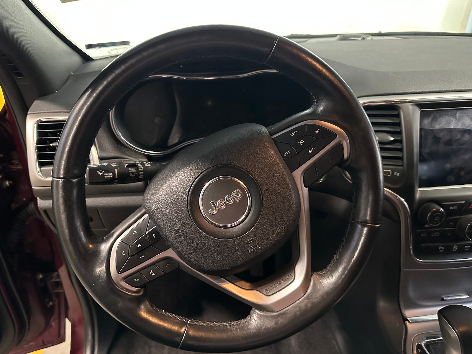 Thumbnail: 2018 Jeep Grand Cherokee - 5