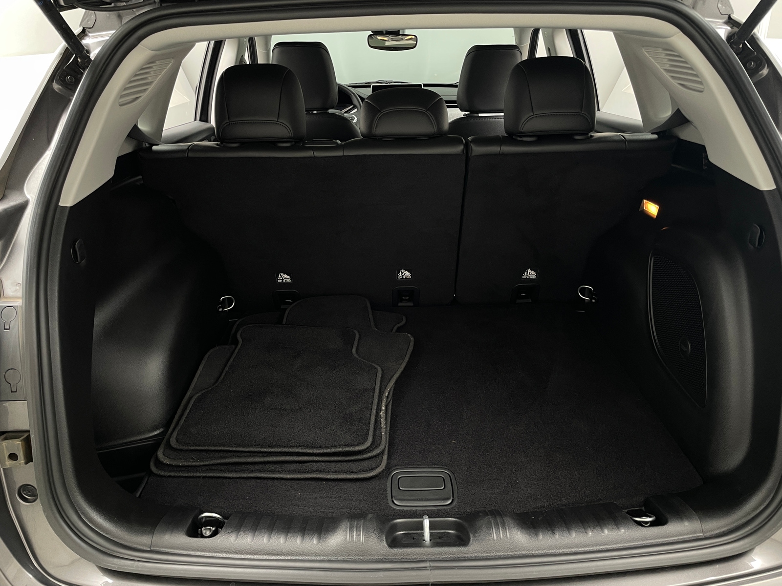 Thumbnail: 2022 Jeep Compass - 6
