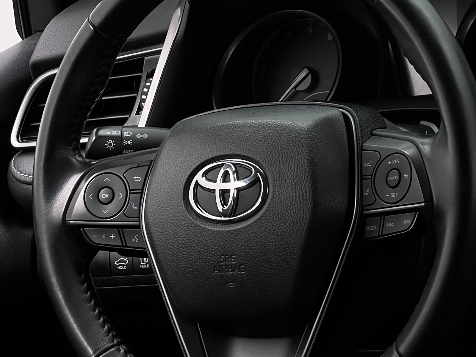 Thumbnail: 2022 Toyota Camry - 4