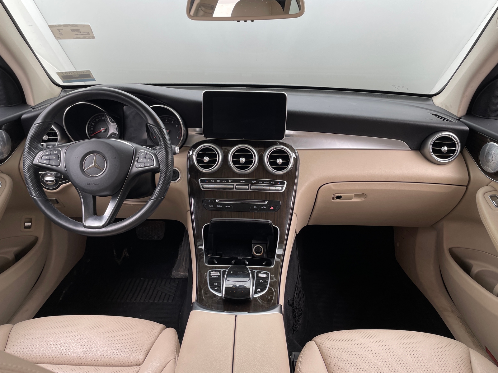 Thumbnail: 2019 Mercedes-Benz GLC - 2