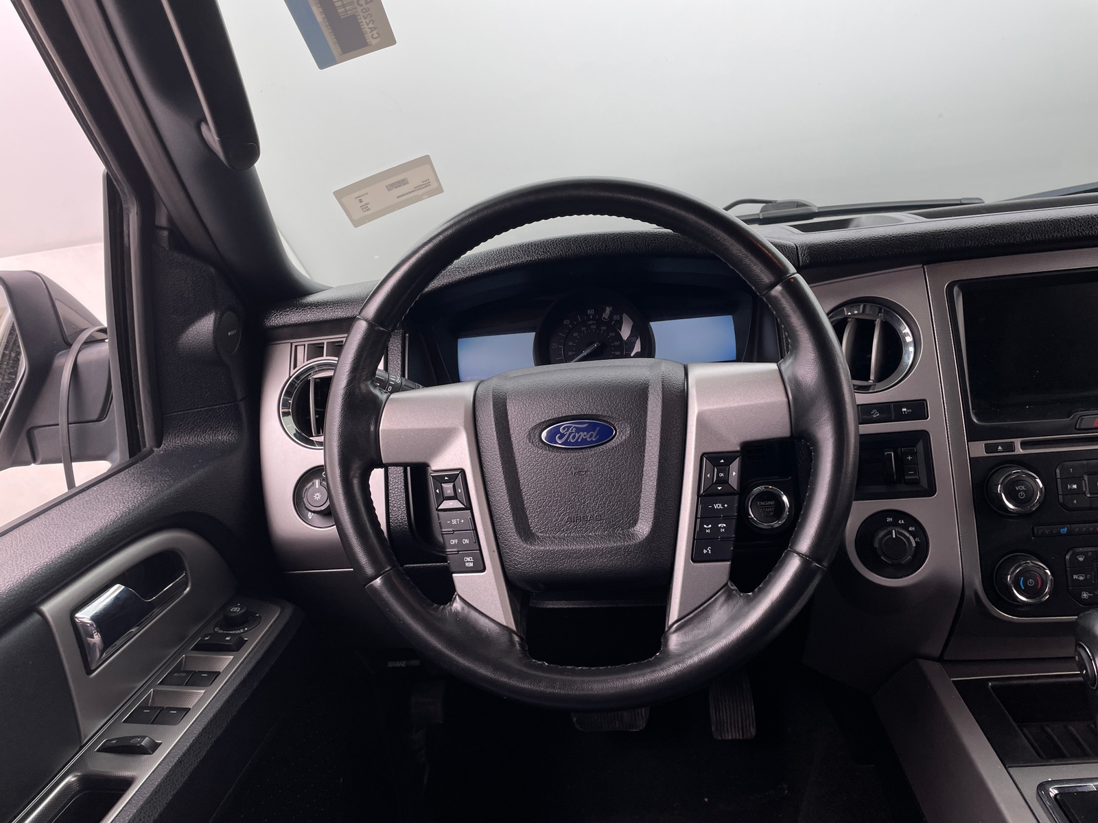 Thumbnail: 2017 Ford Expedition - 4