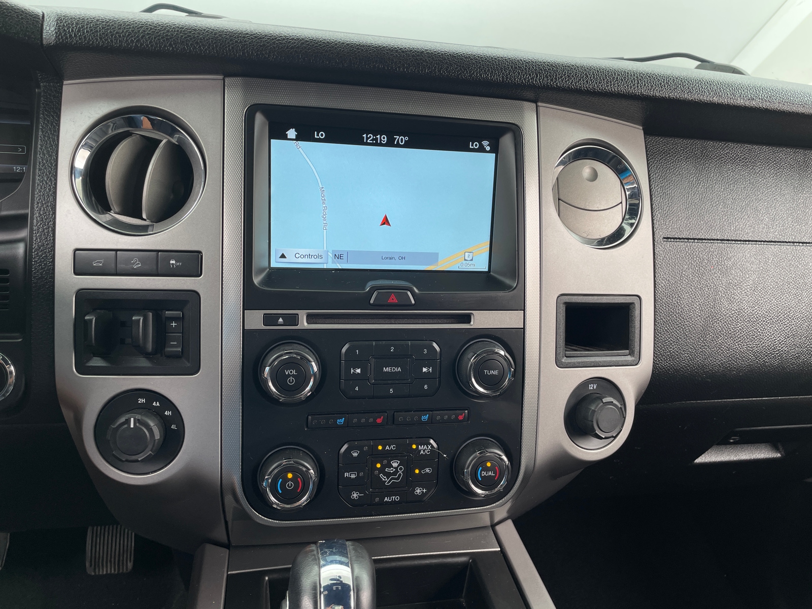 Thumbnail: 2017 Ford Expedition - 3