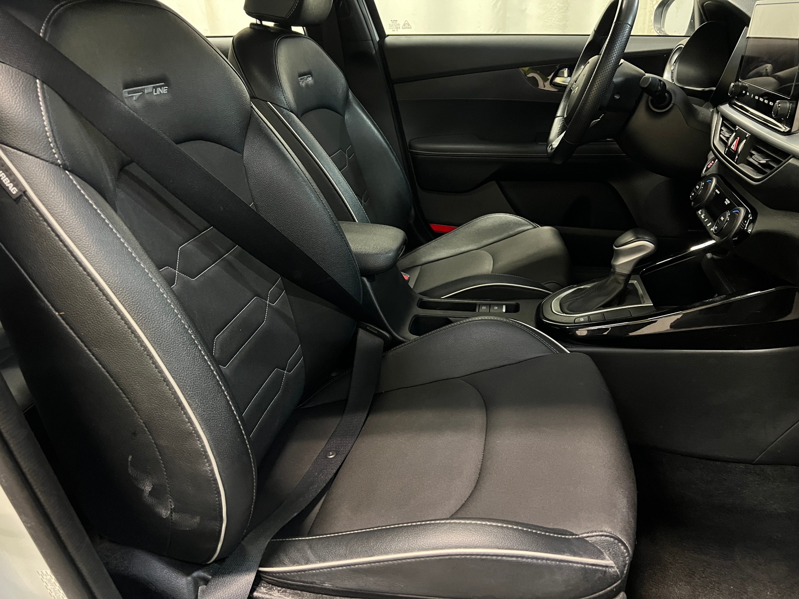 Thumbnail: 2022 Kia Forte - 2
