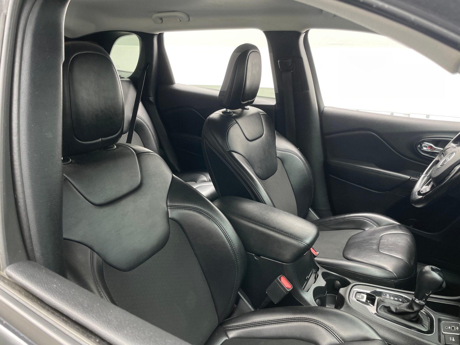 Thumbnail: 2020 Jeep Cherokee - 2