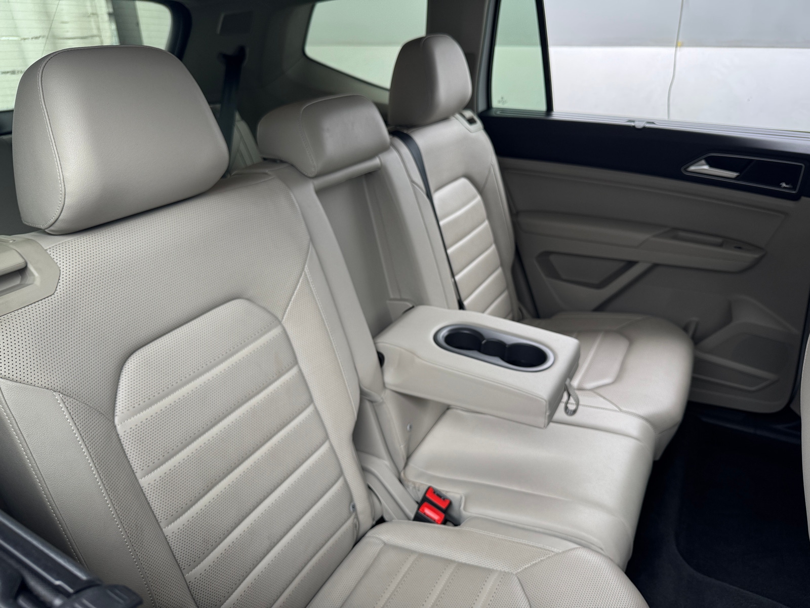 Thumbnail: 2018 Volkswagen Atlas - 5