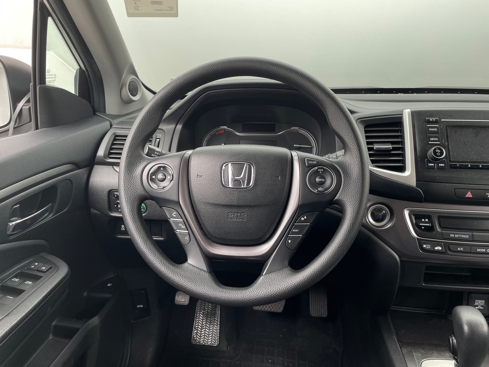 Thumbnail: 2017 Honda Pilot - 5