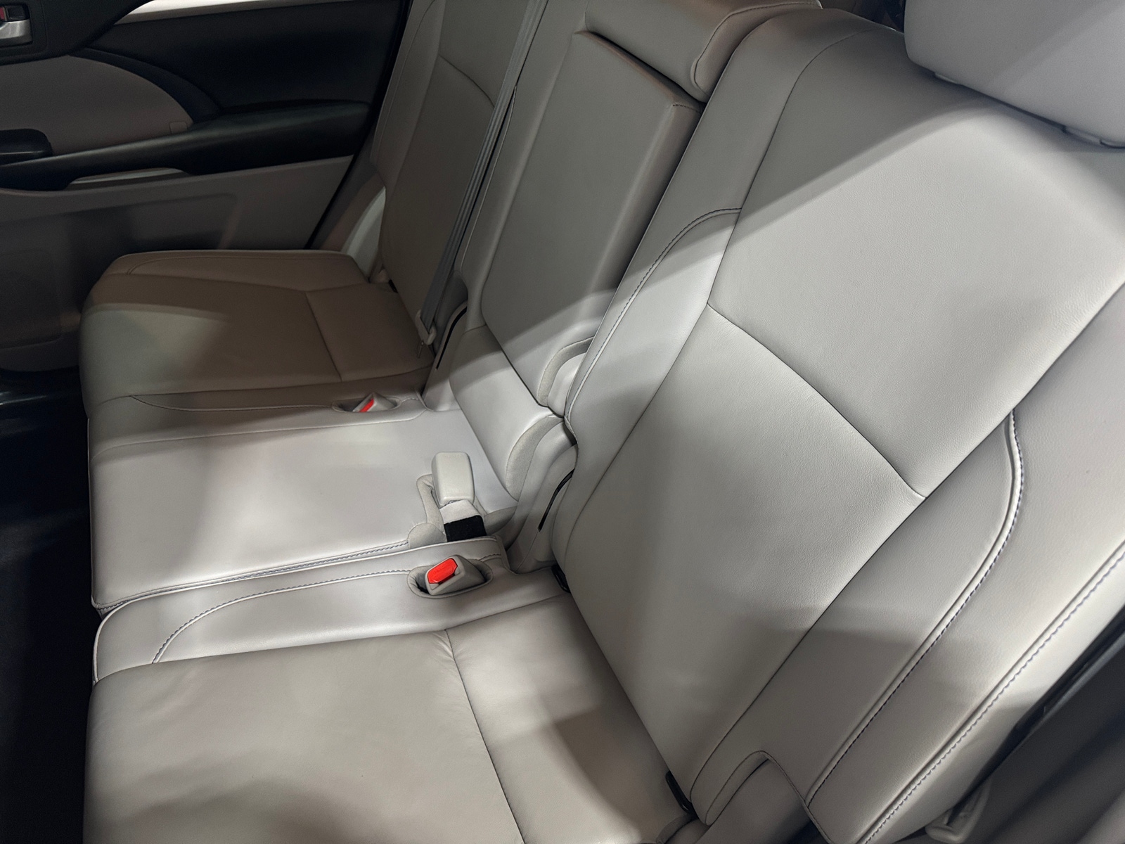 Thumbnail: 2019 Toyota Highlander - 5