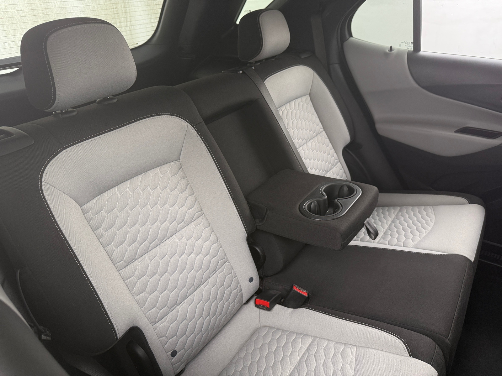 Thumbnail: 2021 Chevrolet Equinox - 6
