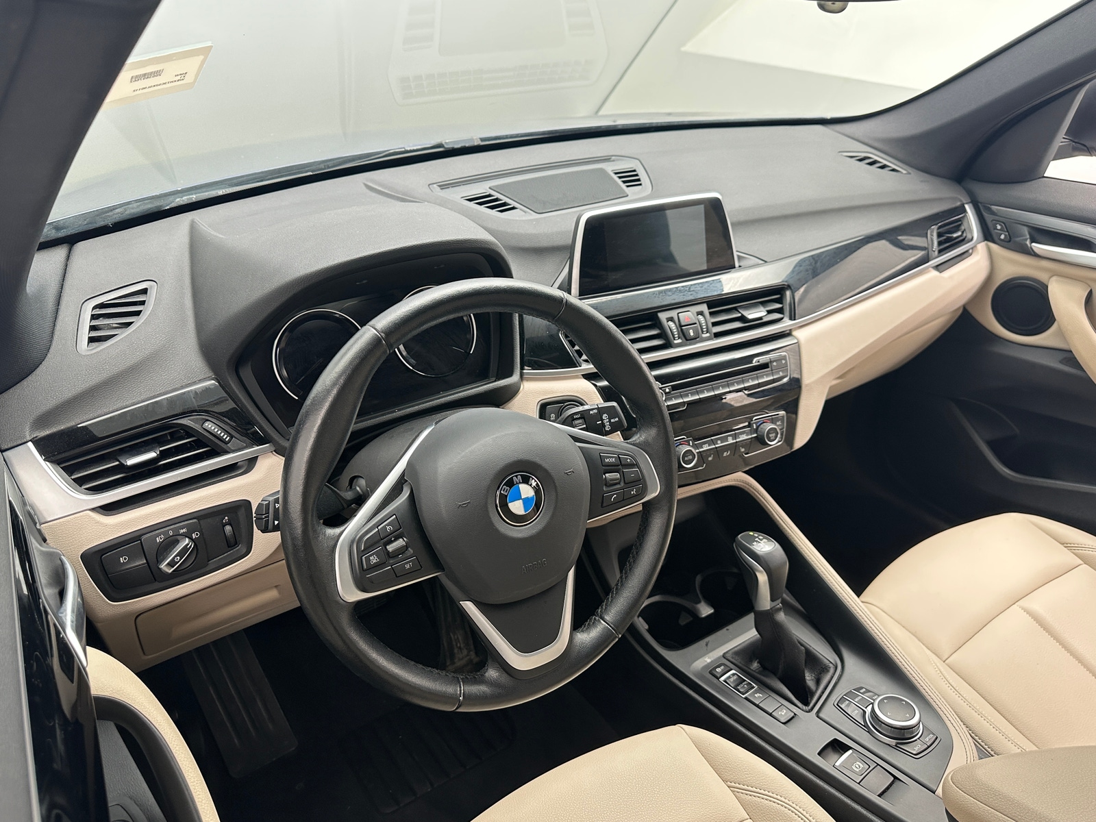 Thumbnail: 2019 BMW X1 - 2