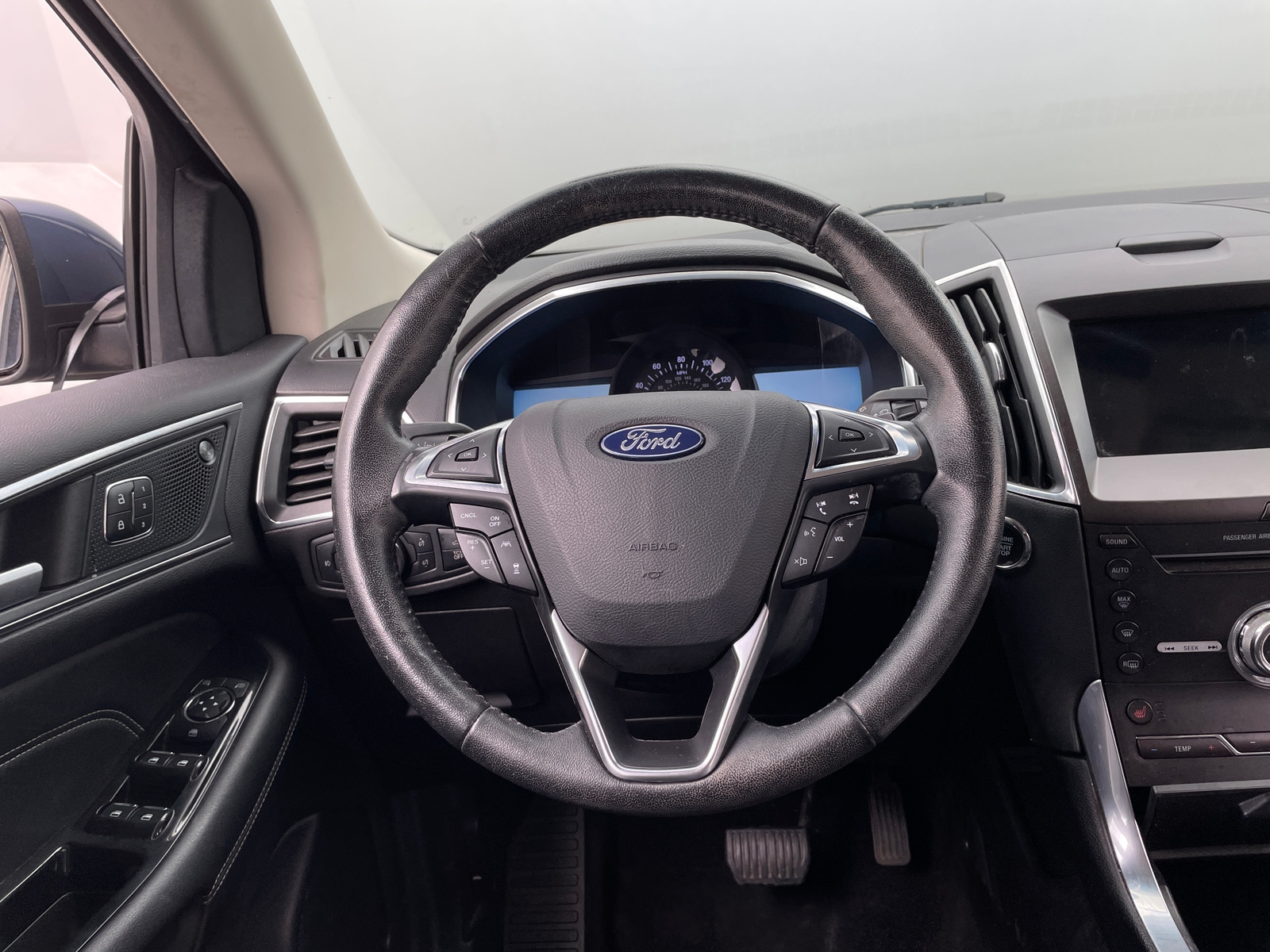 Thumbnail: 2019 Ford Edge - 4