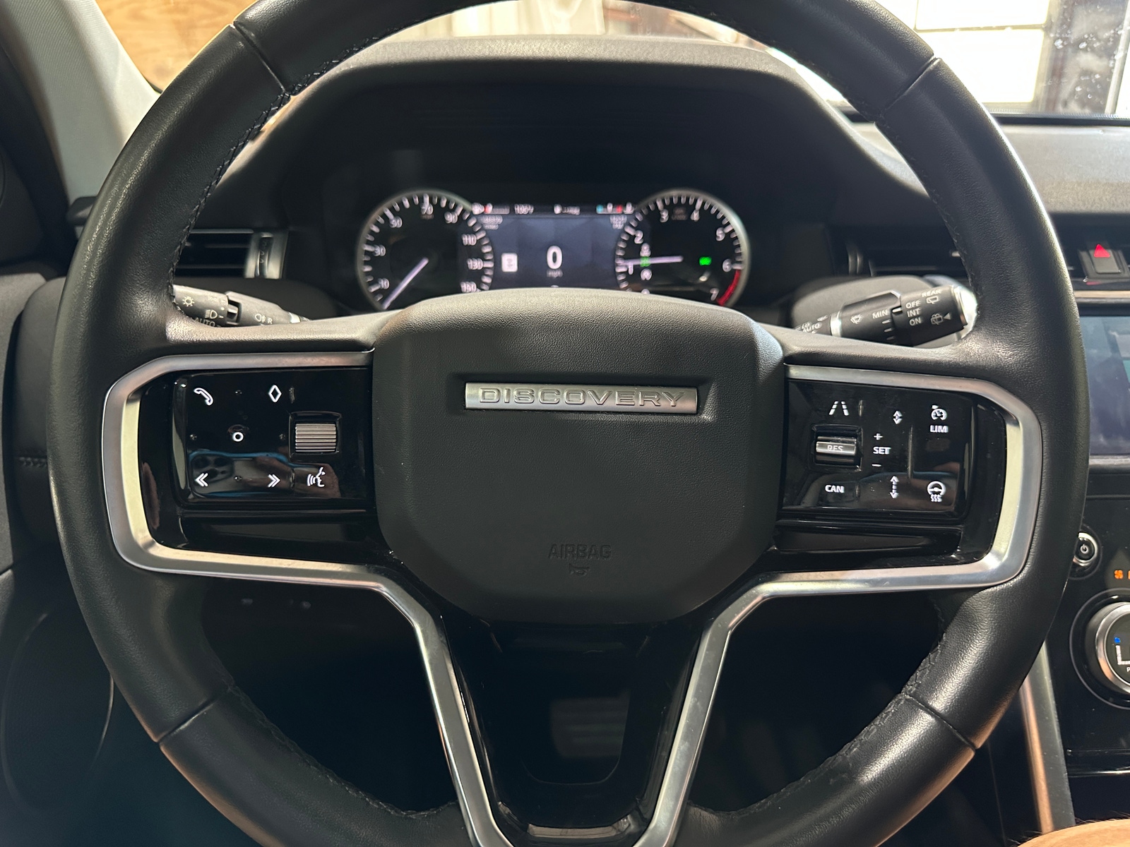 Thumbnail: 2023 Land Rover Discovery Sport - 4