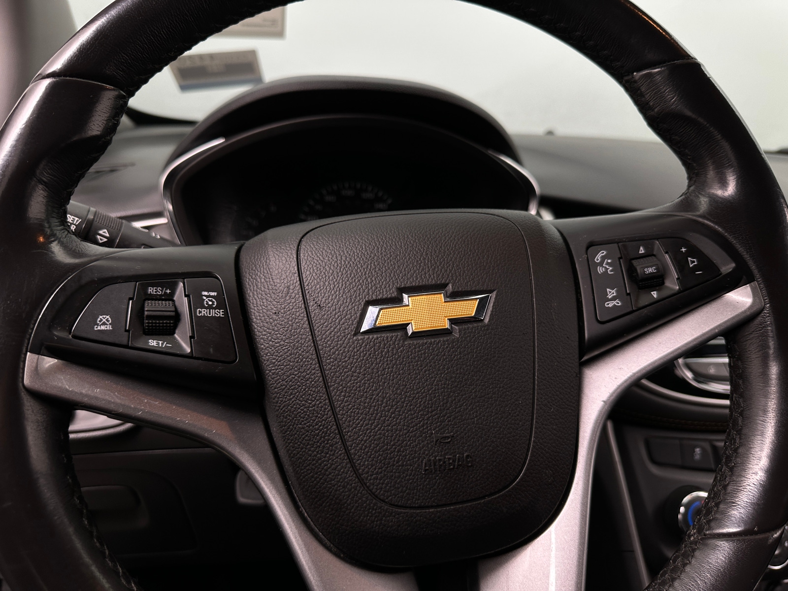 Thumbnail: 2022 Chevrolet Trax - 4