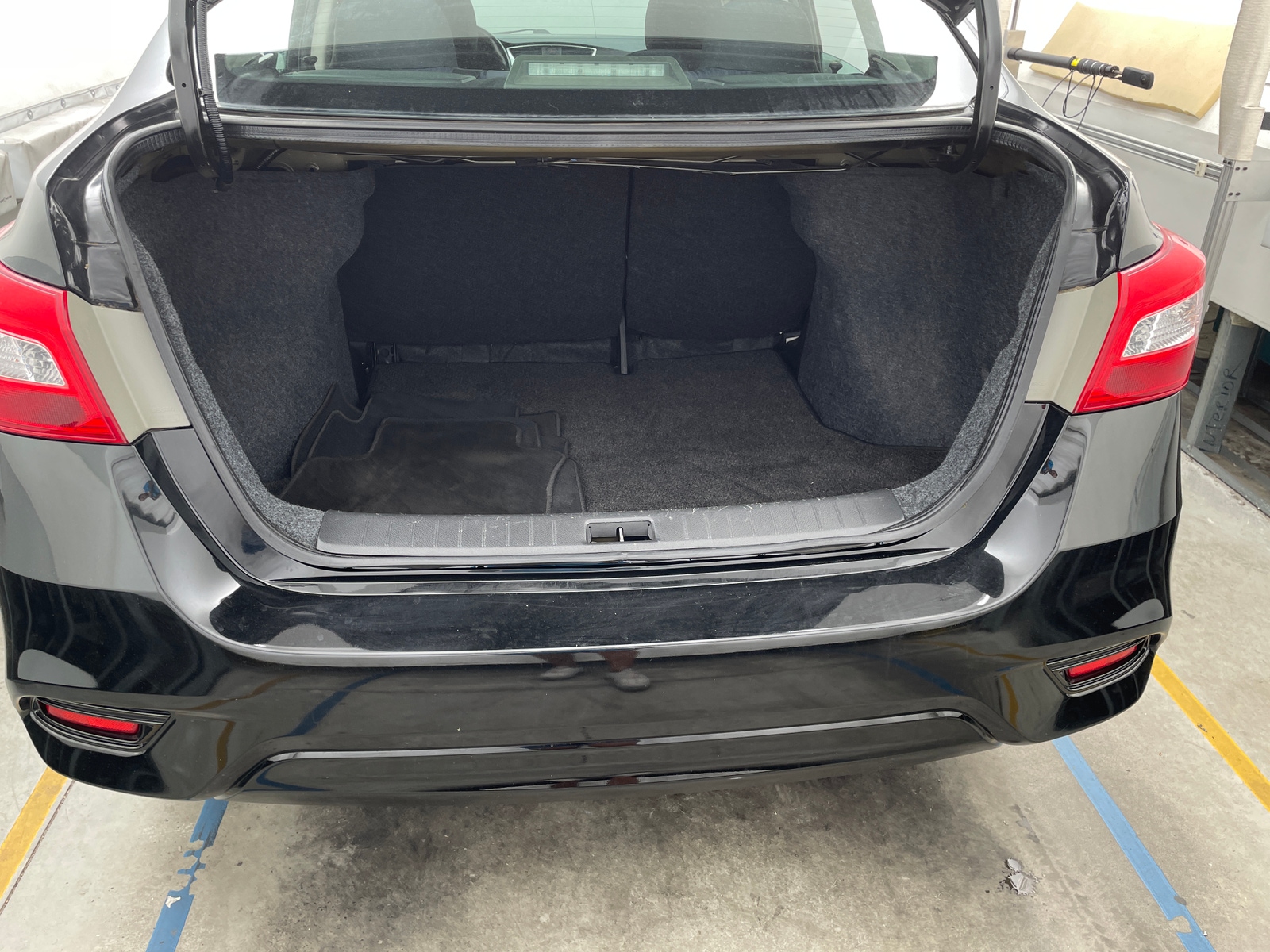Thumbnail: 2018 Nissan Sentra - 7