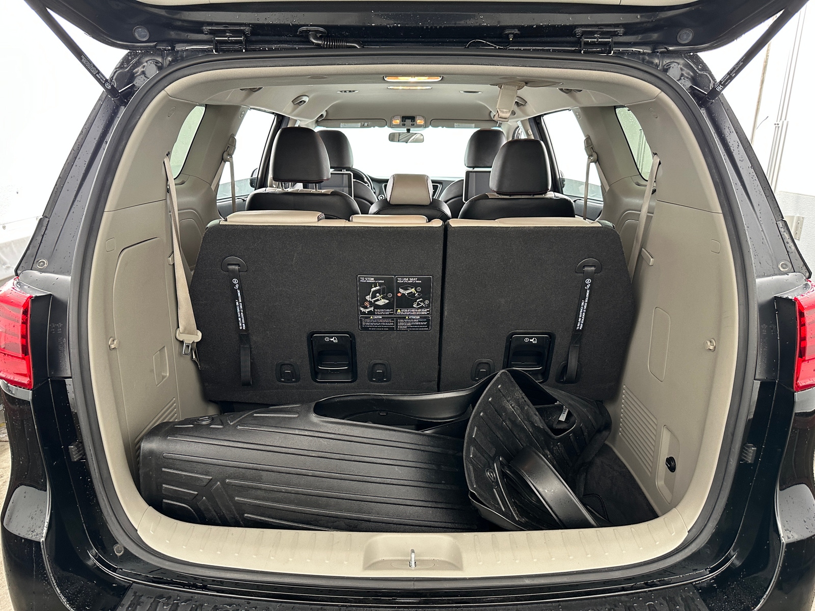 Thumbnail: 2019 Kia Sedona - 6