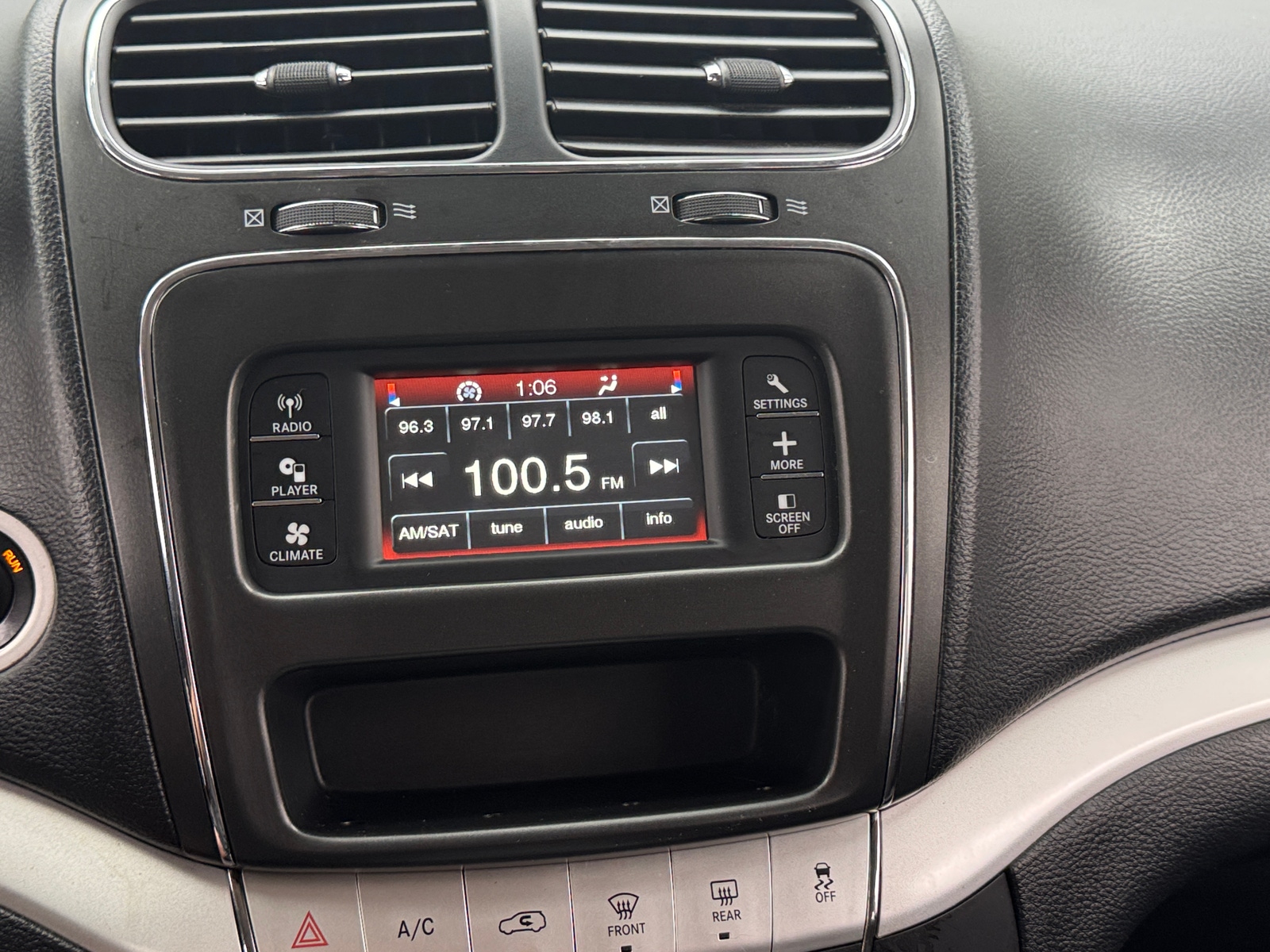 Thumbnail: 2019 Dodge Journey - 4