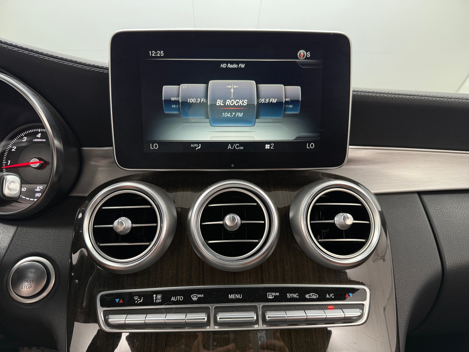 Thumbnail: 2017 Mercedes-Benz C-Class - 3