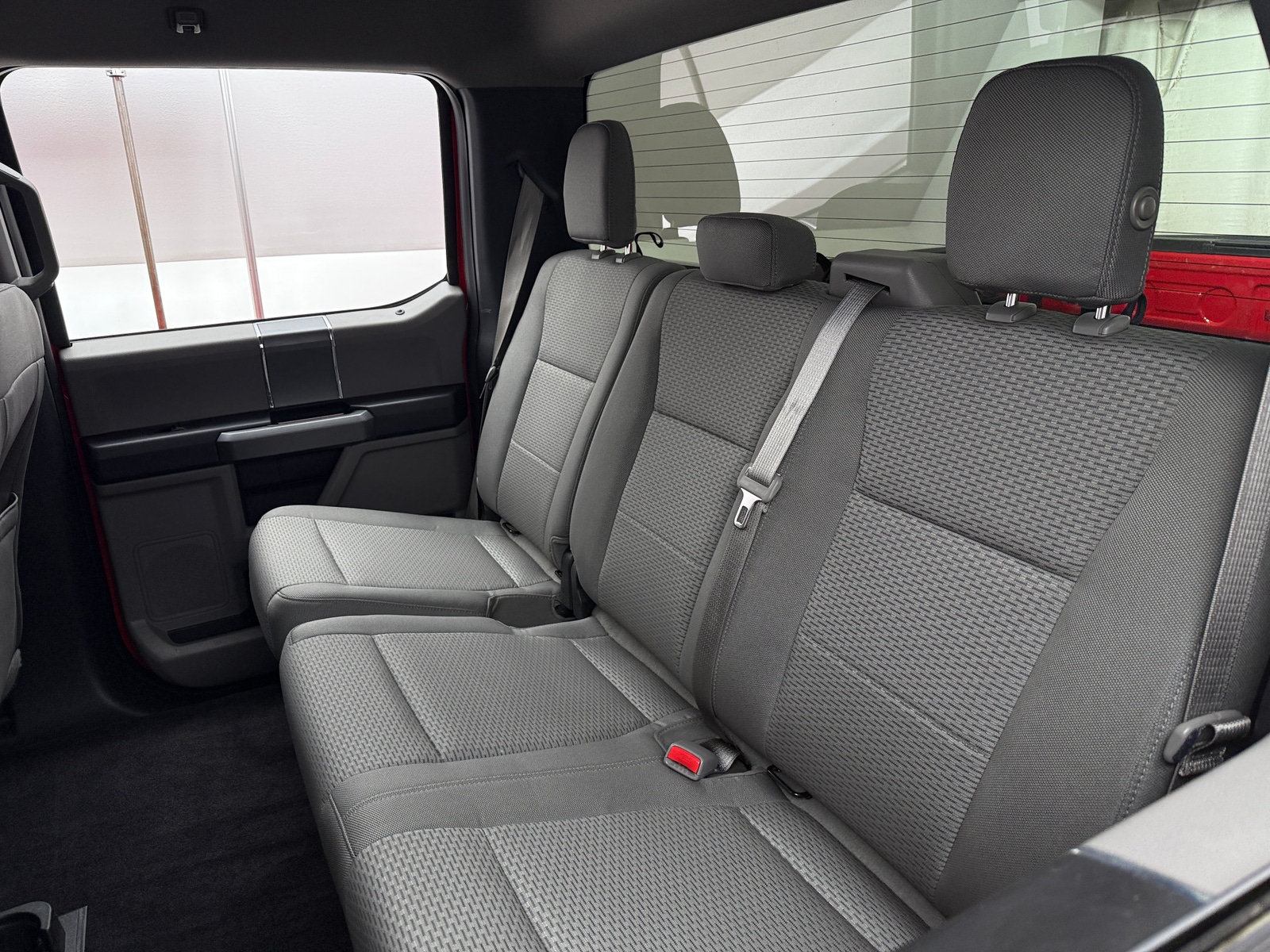 Thumbnail: 2015 Ford Econoline - 6