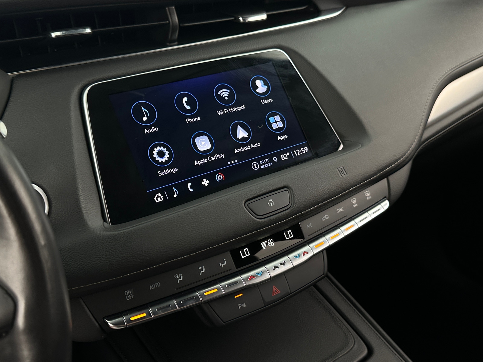 Thumbnail: 2021 Cadillac XT4 - 3