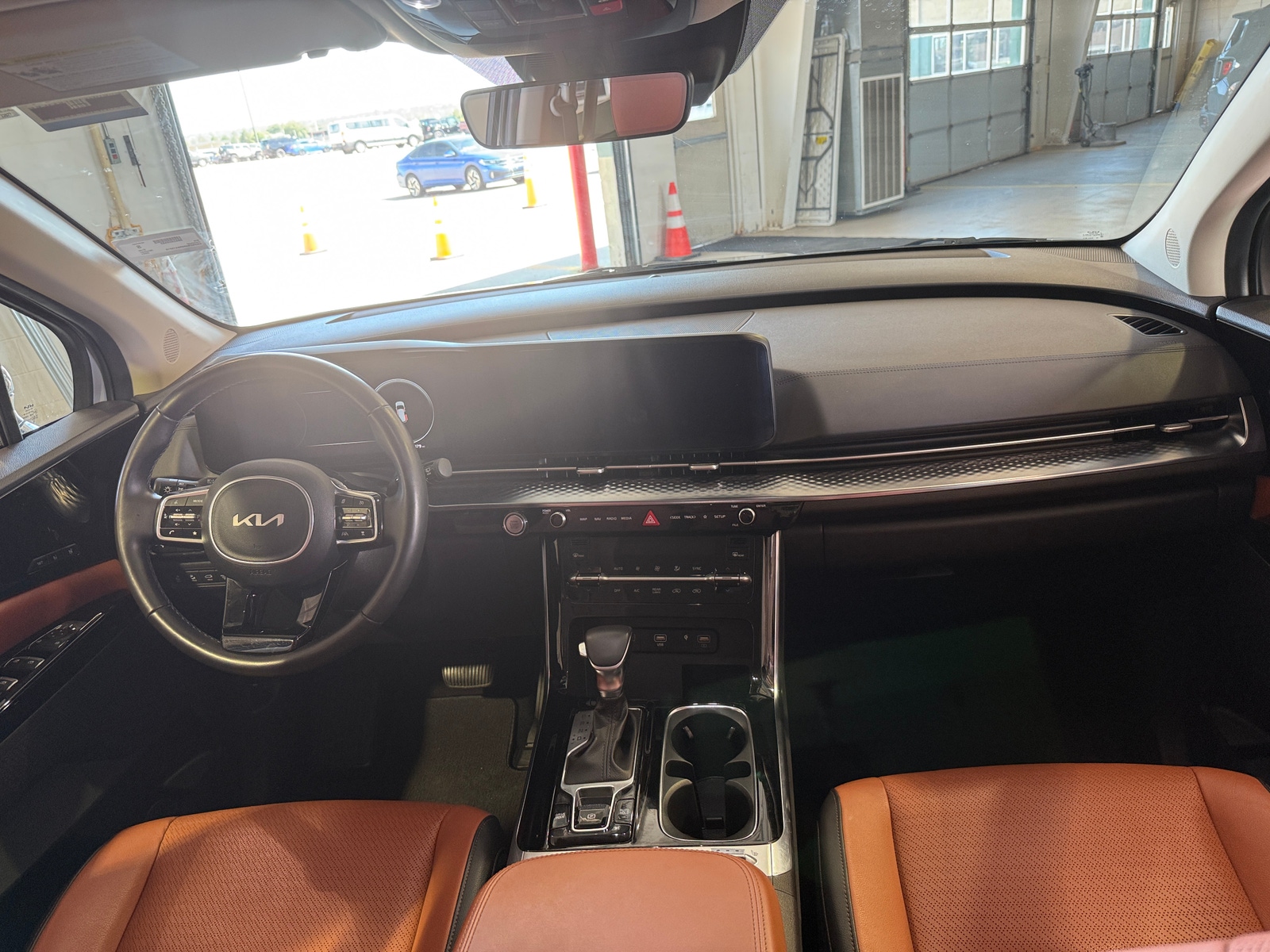 Thumbnail: 2024 Kia Carnival - 2
