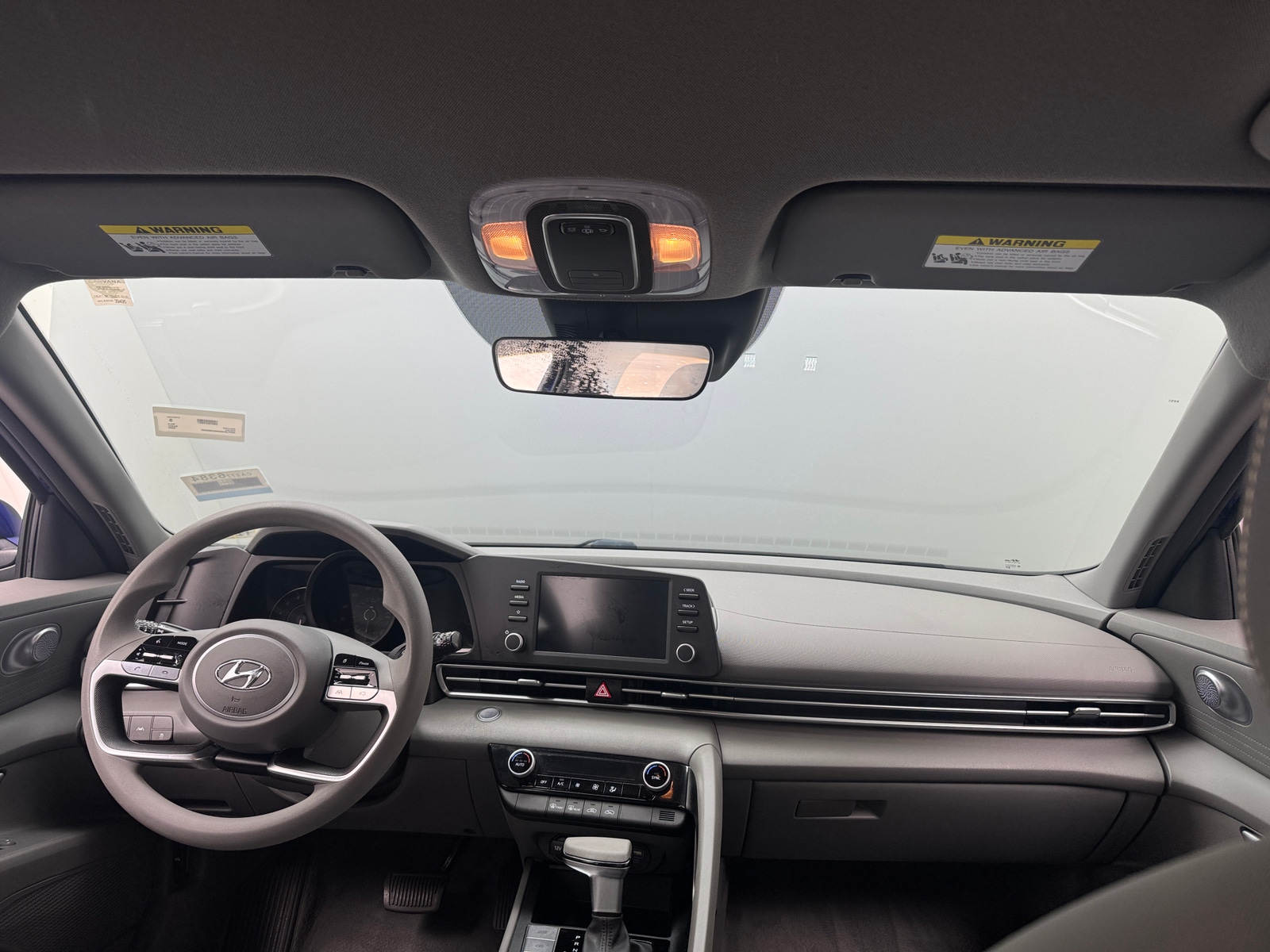 Thumbnail: 2022 Hyundai Elantra - 3