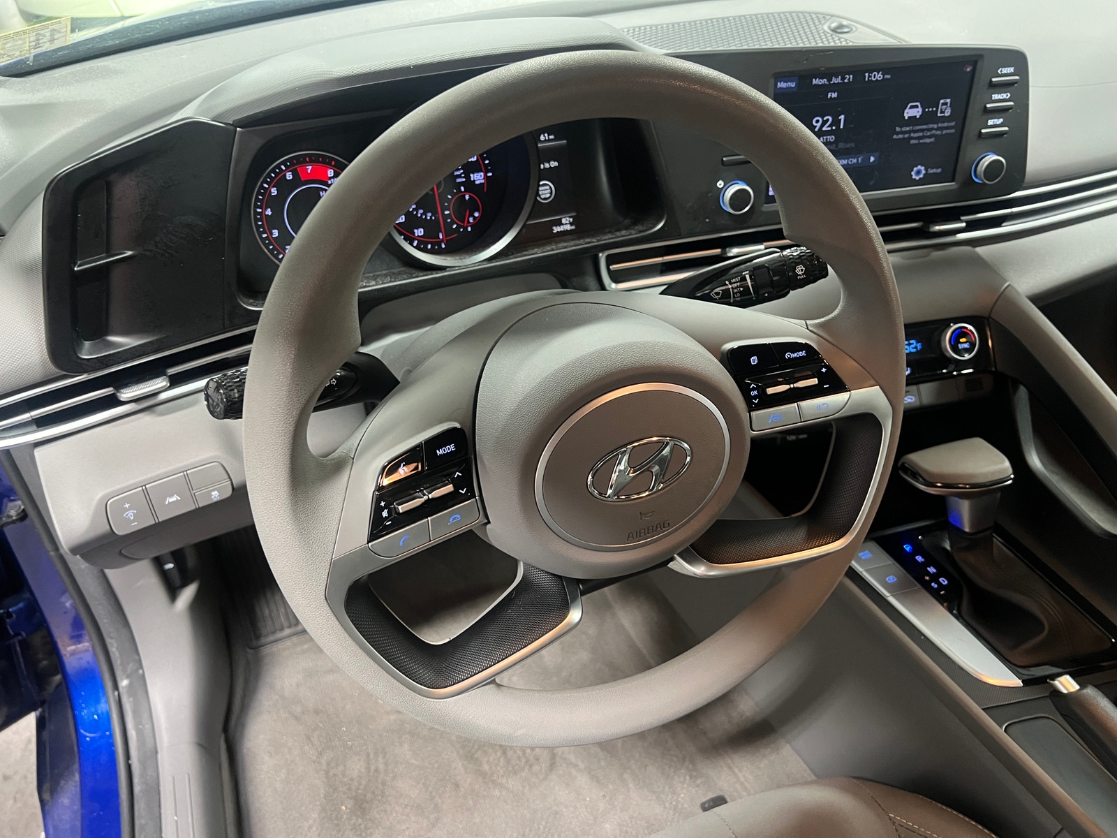 Thumbnail: 2022 Hyundai Elantra - 5