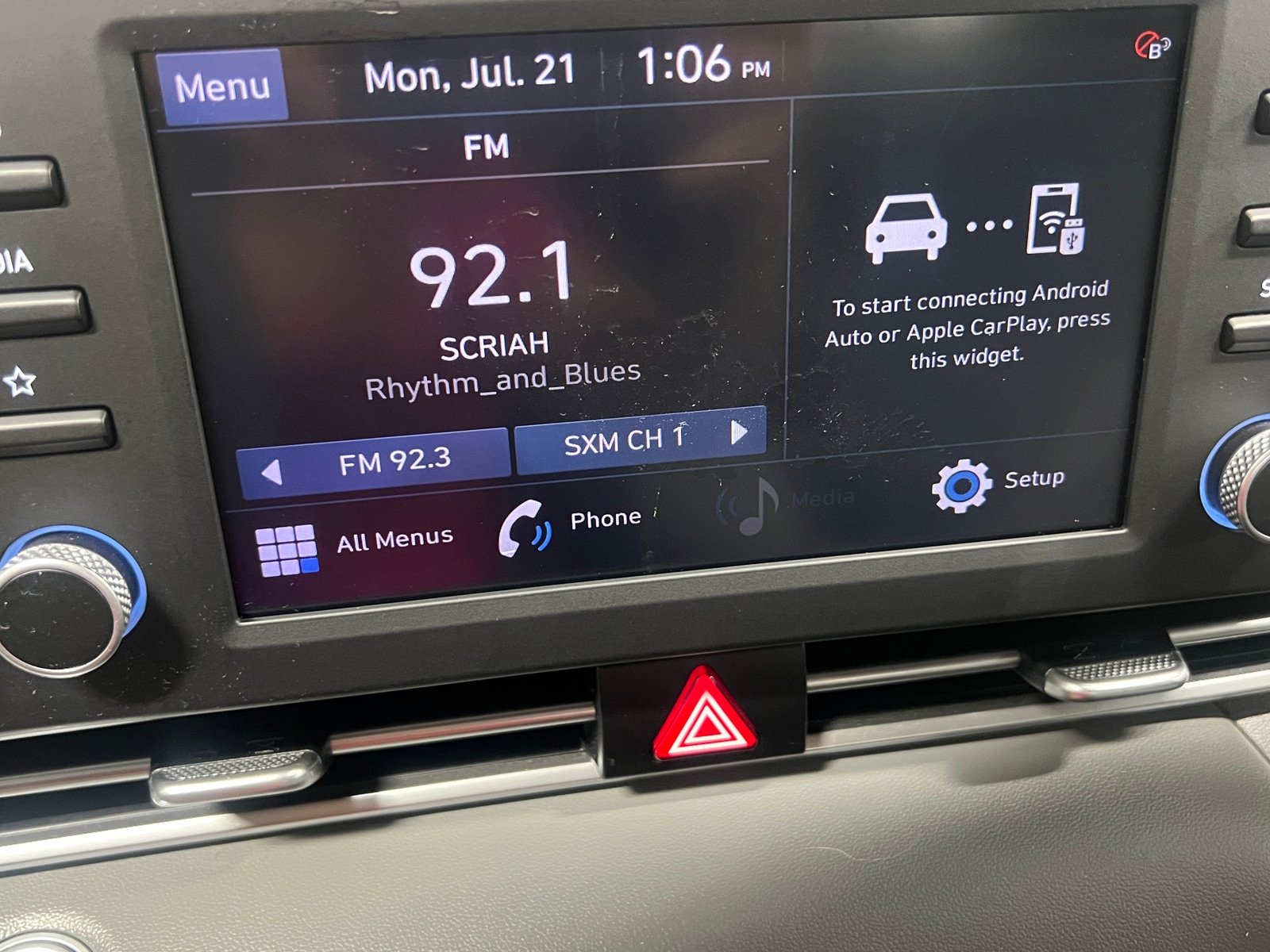 Thumbnail: 2022 Hyundai Elantra - 4