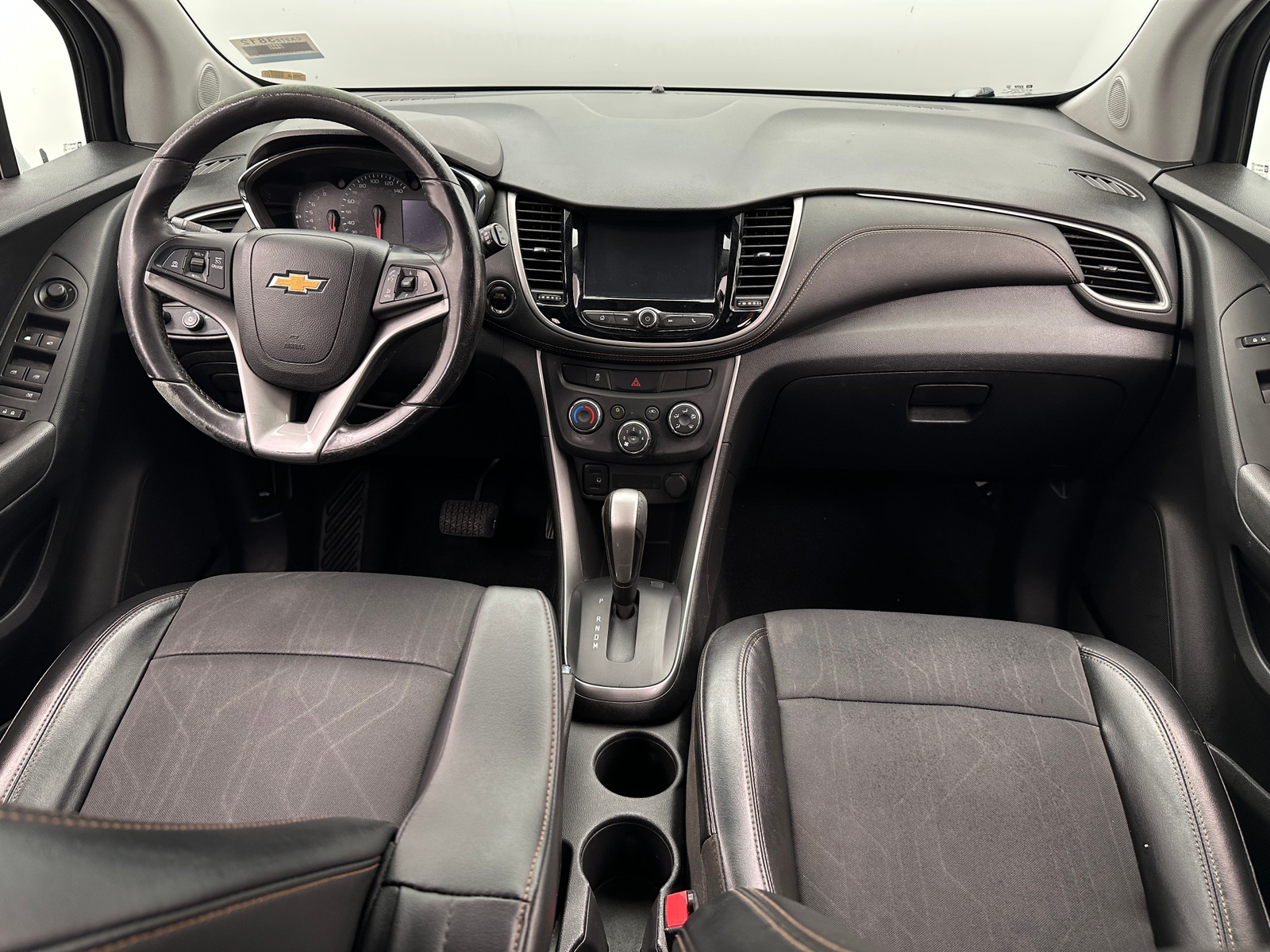 Thumbnail: 2017 Chevrolet Trax - 3