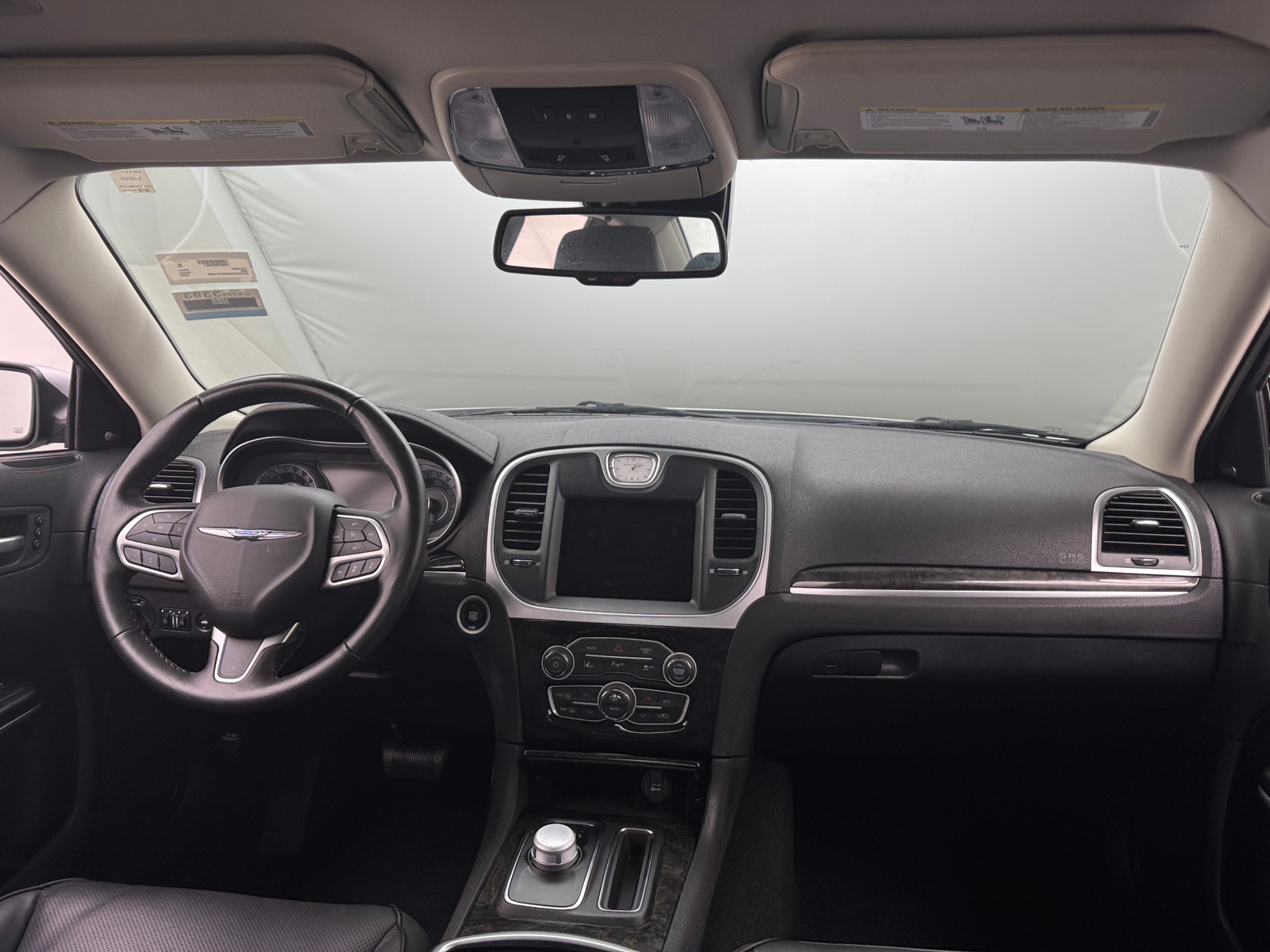 Thumbnail: 2022 Chrysler 300 - 2