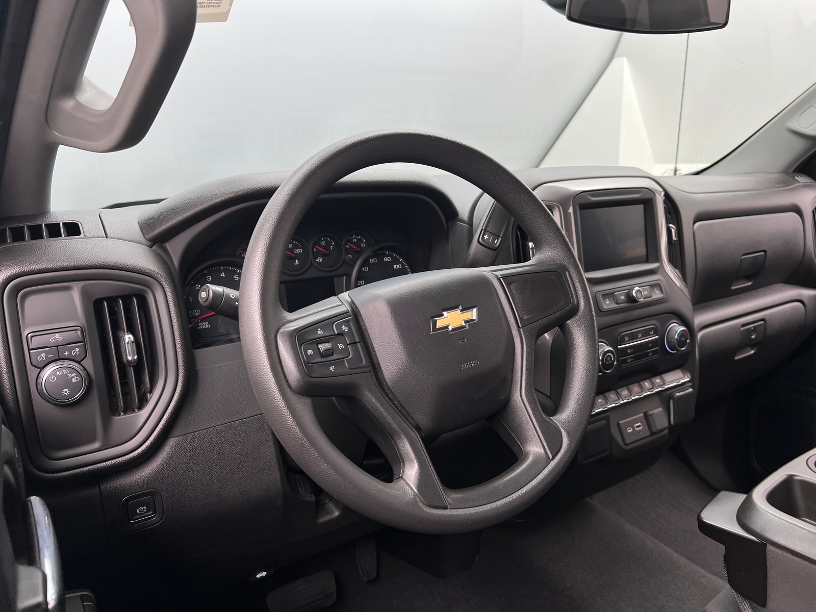 Thumbnail: 2022 Chevrolet Silverado 1500 - 5