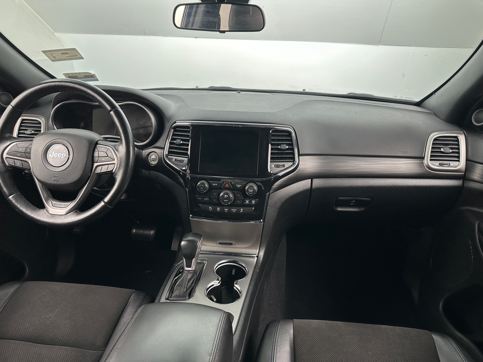 Thumbnail: 2021 Jeep Grand Cherokee - 3