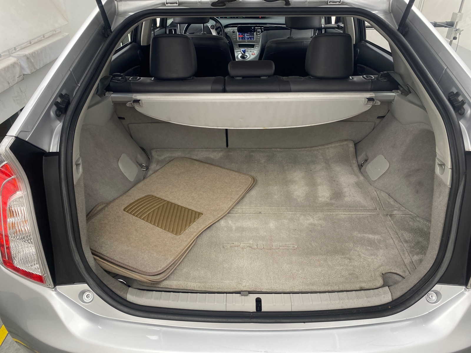 Thumbnail: 2013 Toyota Prius - 6