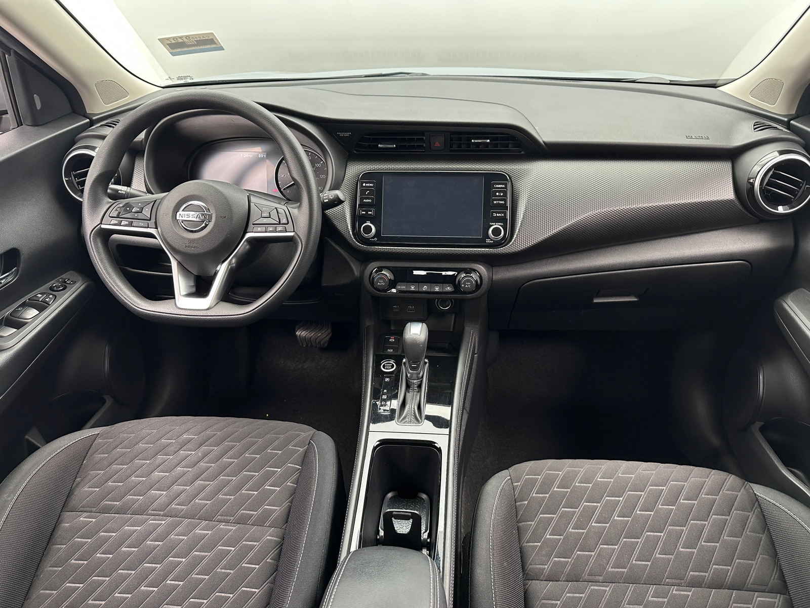Thumbnail: 2021 Nissan Kicks - 3