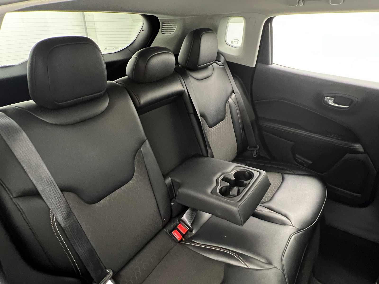 Thumbnail: 2018 Jeep Compass - 6