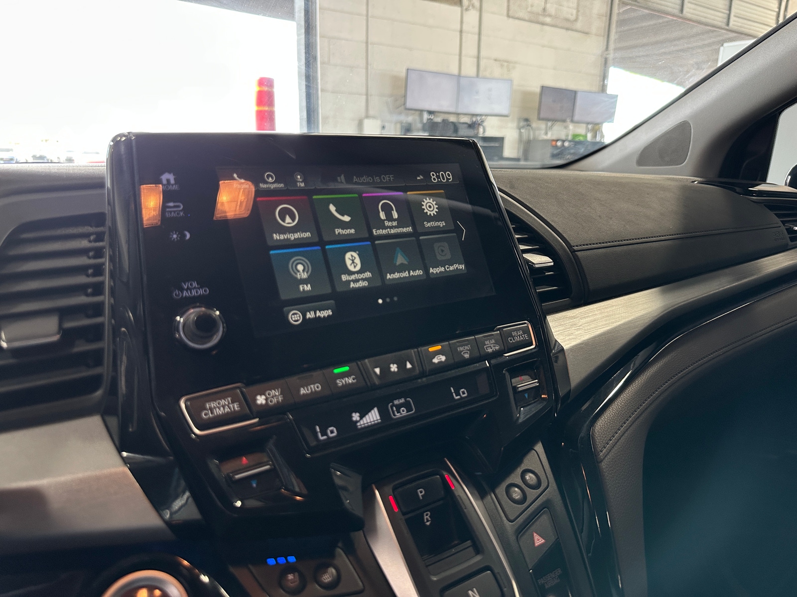 Thumbnail: 2018 Honda Odyssey - 3
