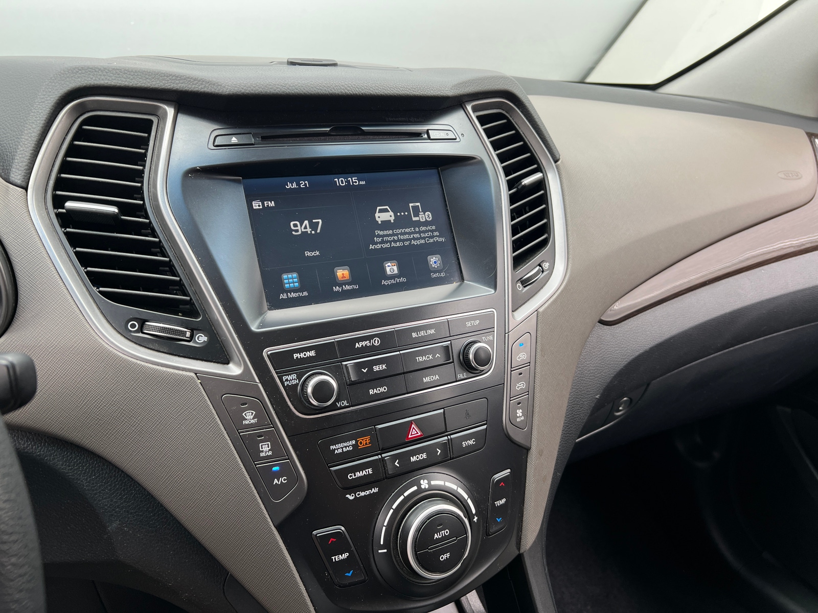 Thumbnail: 2018 Hyundai Santa Fe - 4