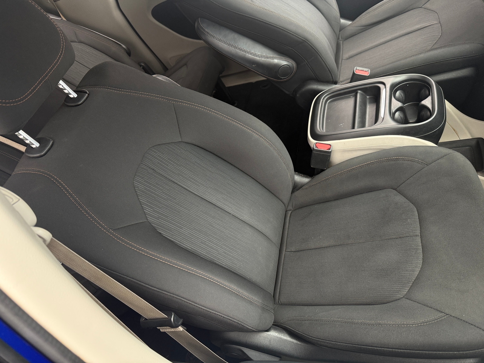 Thumbnail: 2018 Chrysler Pacifica - 2