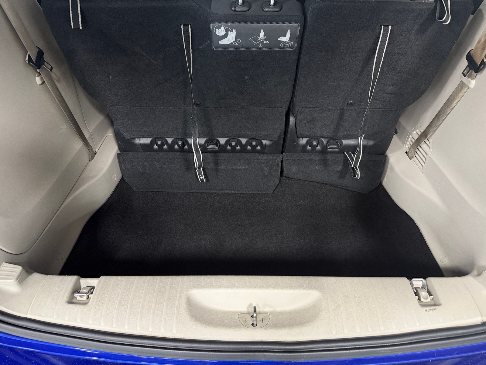 Thumbnail: 2018 Chrysler Pacifica - 7