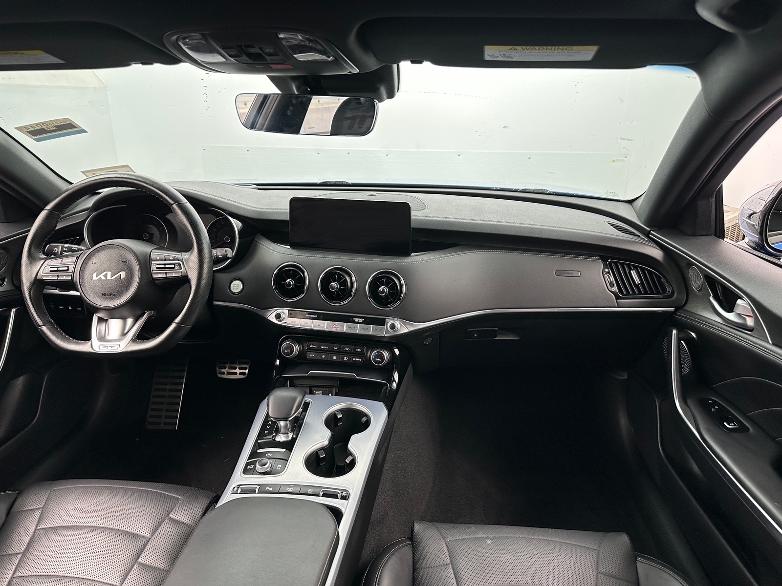Thumbnail: 2023 Kia Stinger - 2