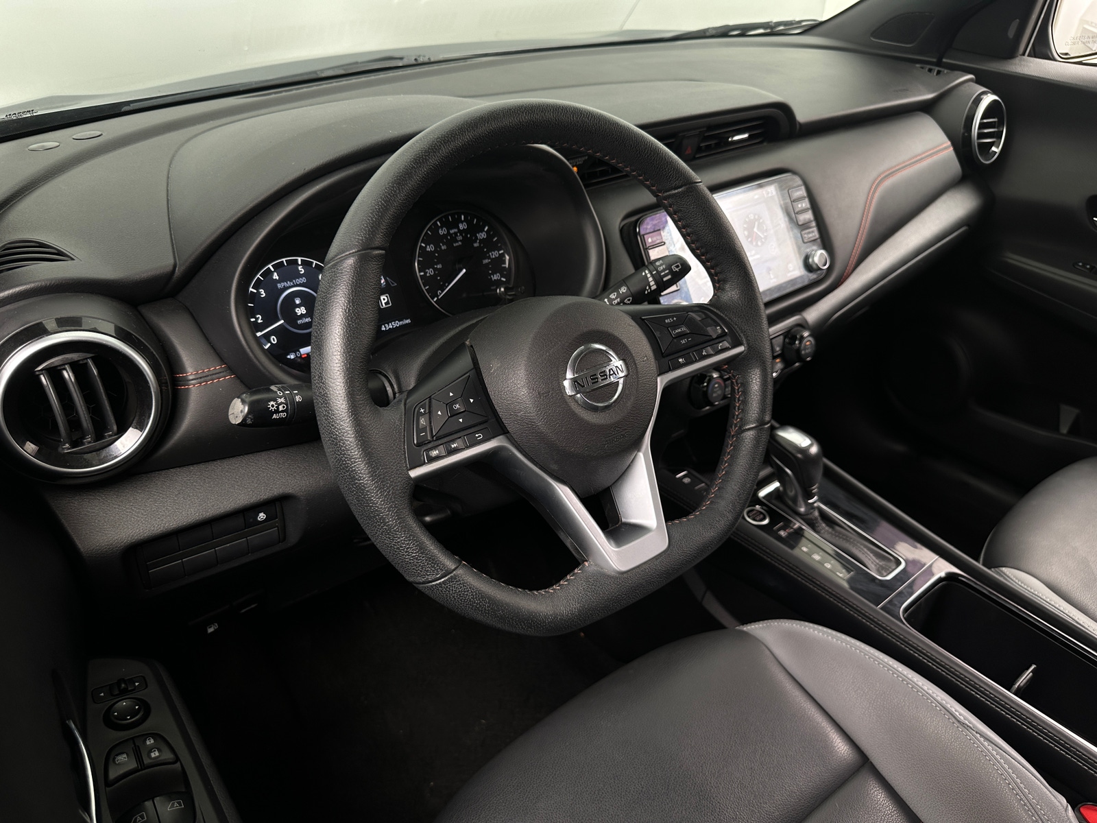 Thumbnail: 2021 Nissan Kicks - 3