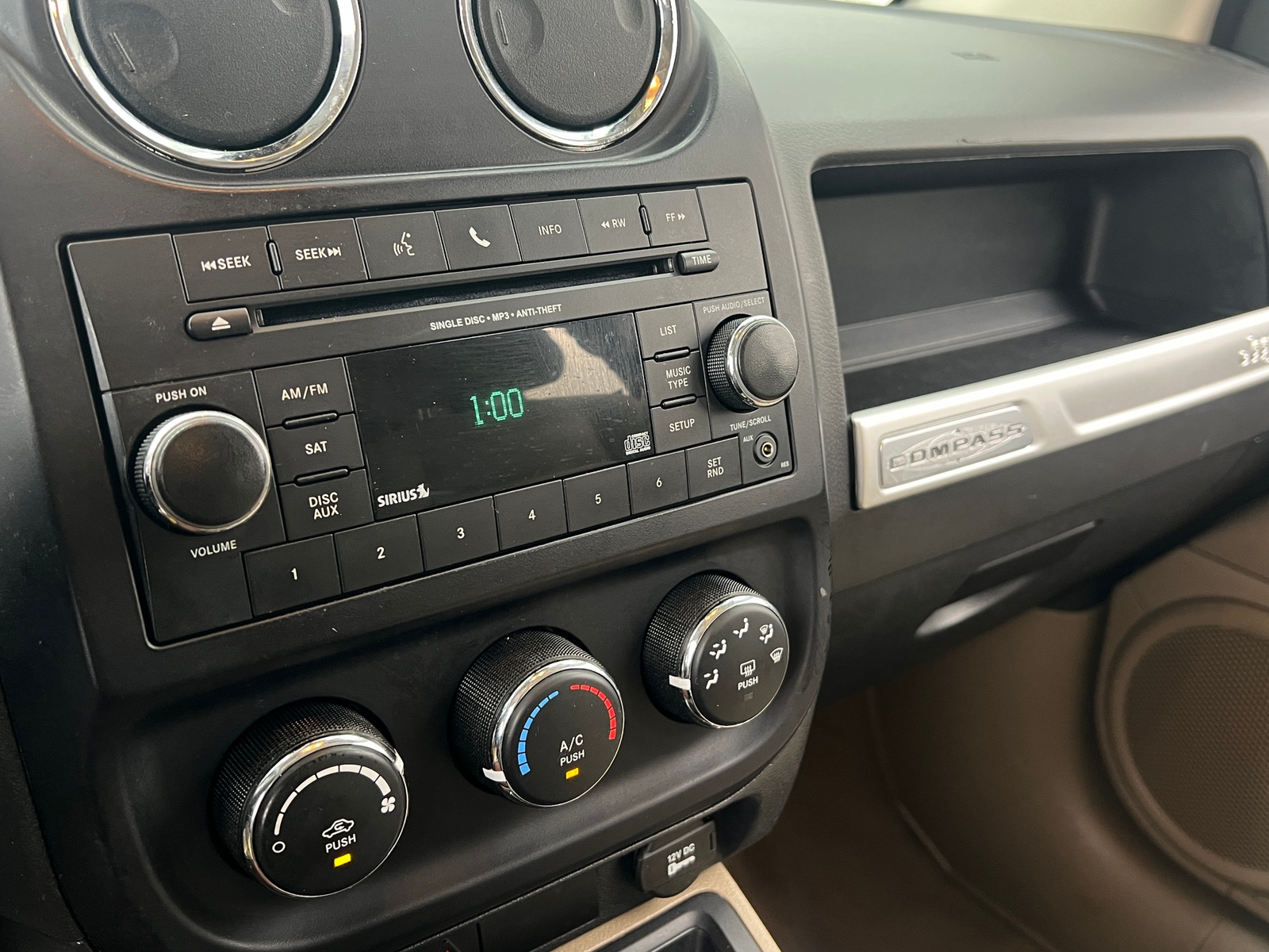 Thumbnail: 2016 Jeep Compass - 4