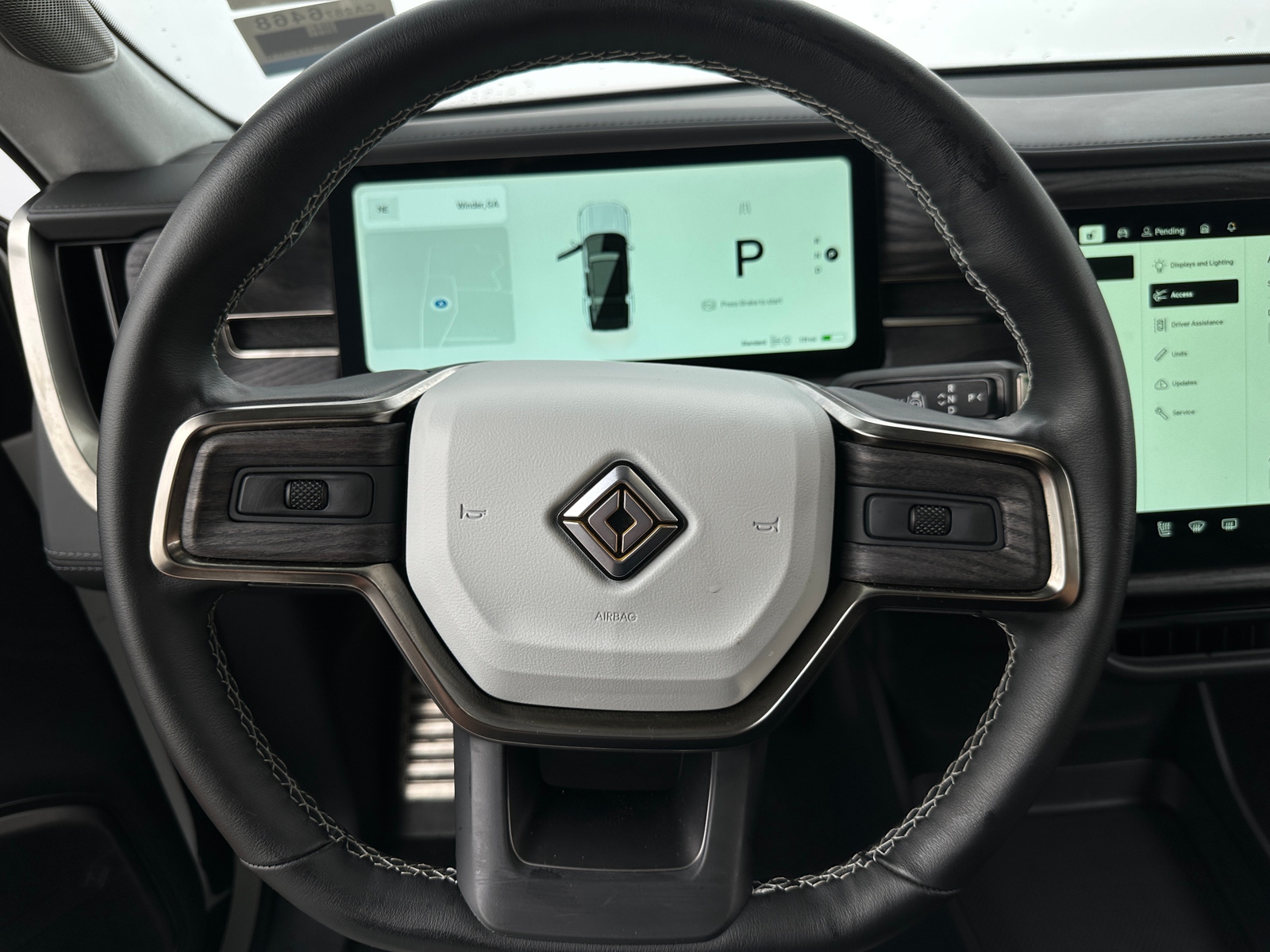 Thumbnail: 2023 Rivian R1S - 4
