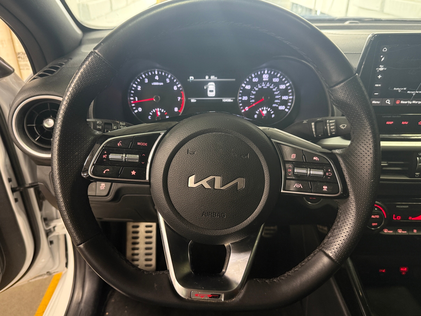 Thumbnail: 2024 Kia Forte - 4