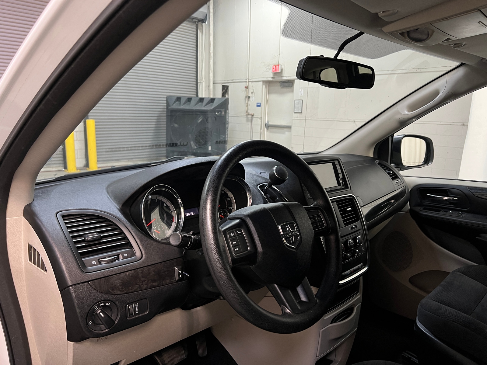Thumbnail: 2018 Dodge Grand Caravan - 3