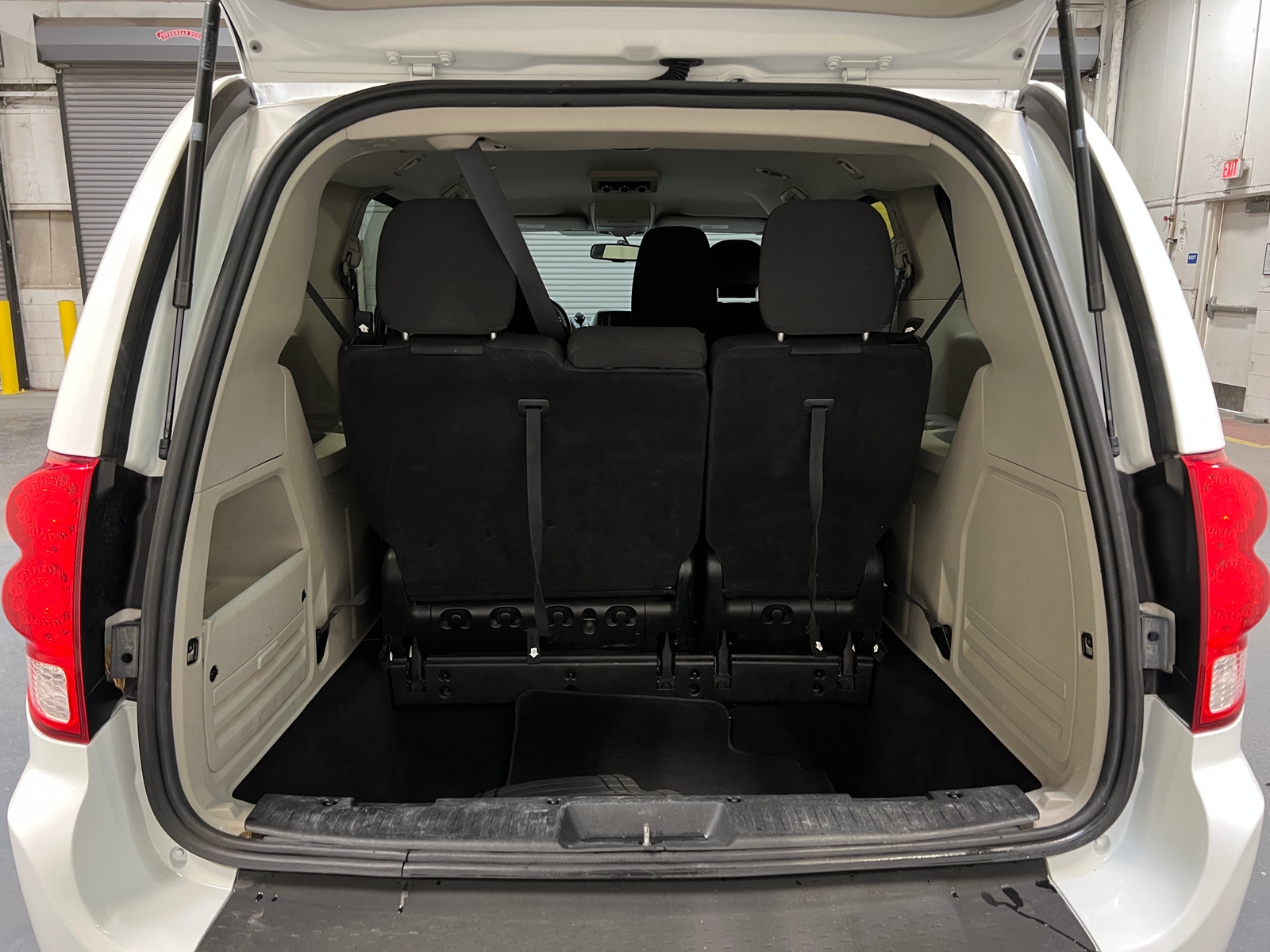 Thumbnail: 2018 Dodge Grand Caravan - 7