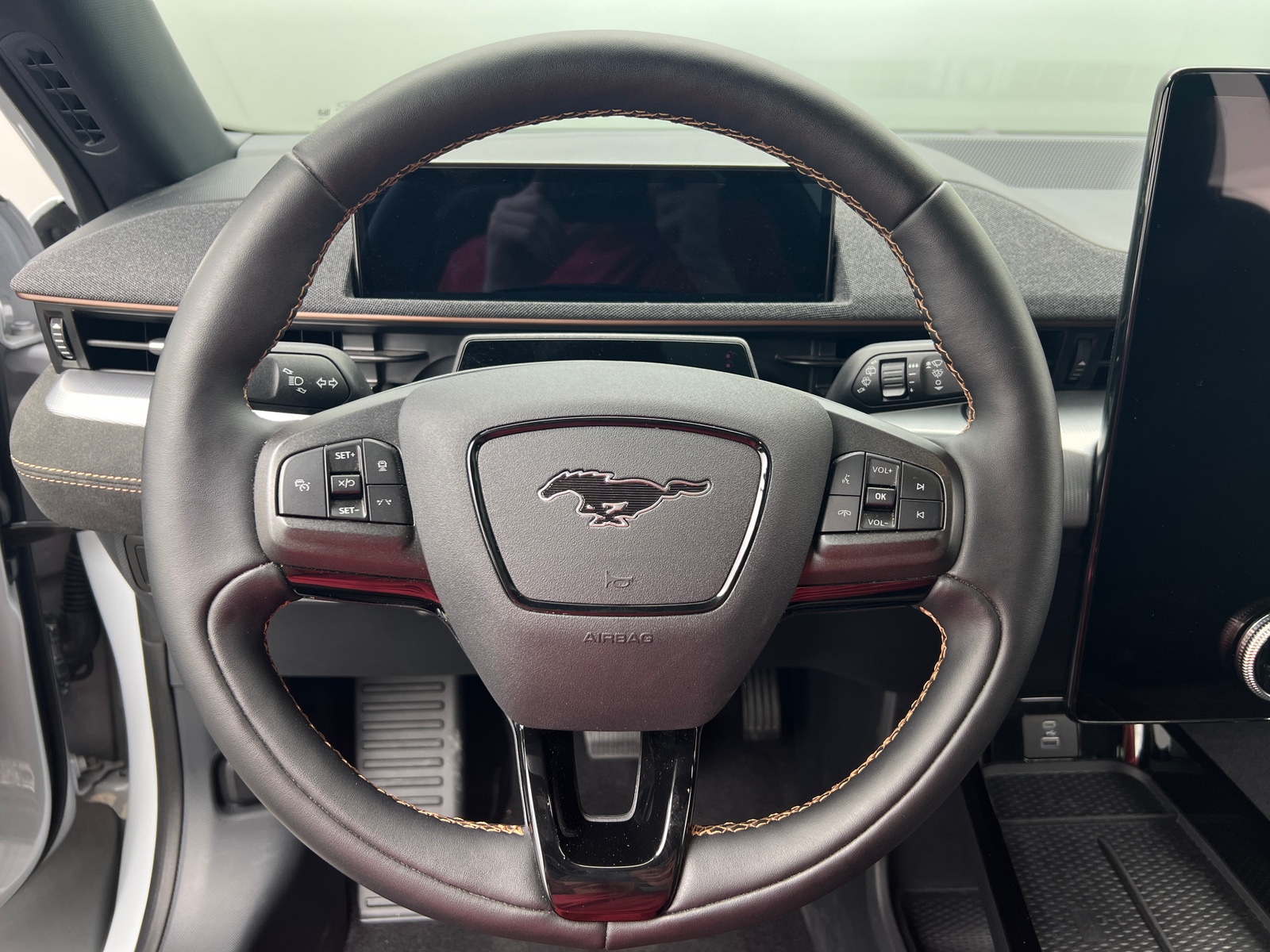 Thumbnail: 2022 Ford Mustang Mach-E - 4