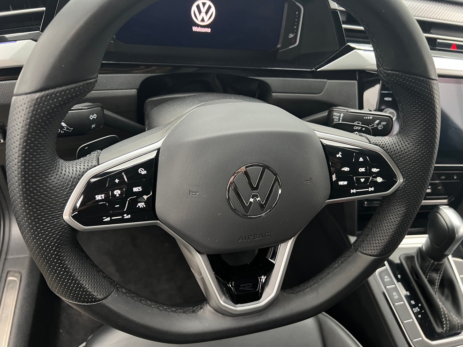 Thumbnail: 2023 Volkswagen Arteon - 4