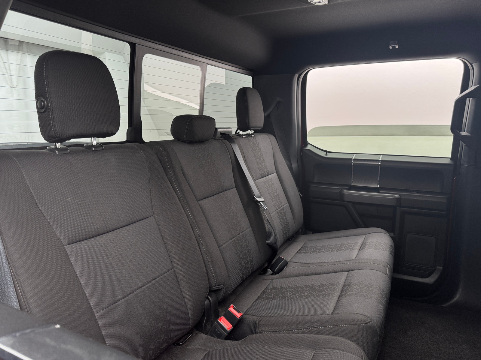 Thumbnail: 2018 Ford Econoline - 6