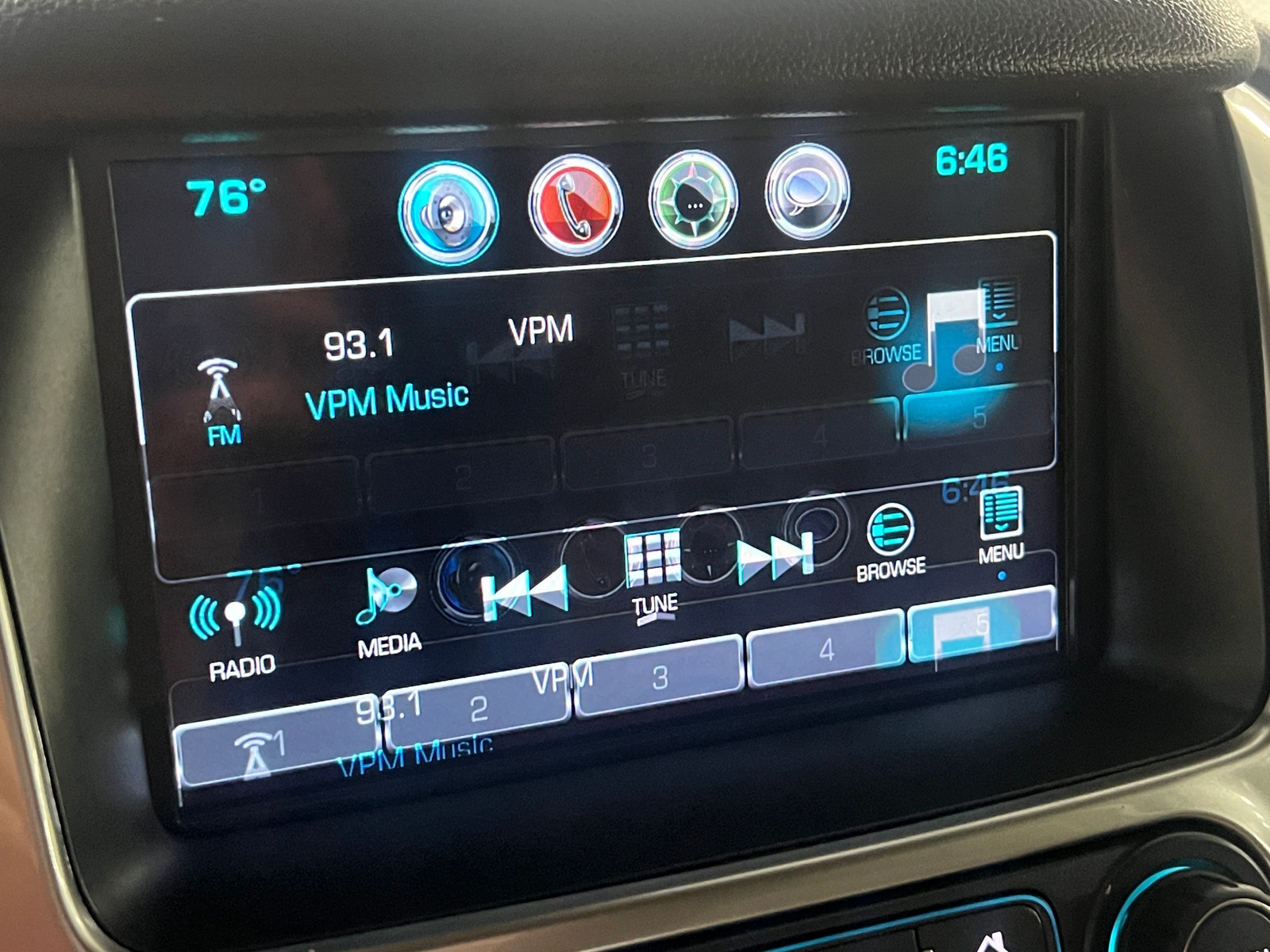 Thumbnail: 2017 Chevrolet Tahoe - 3
