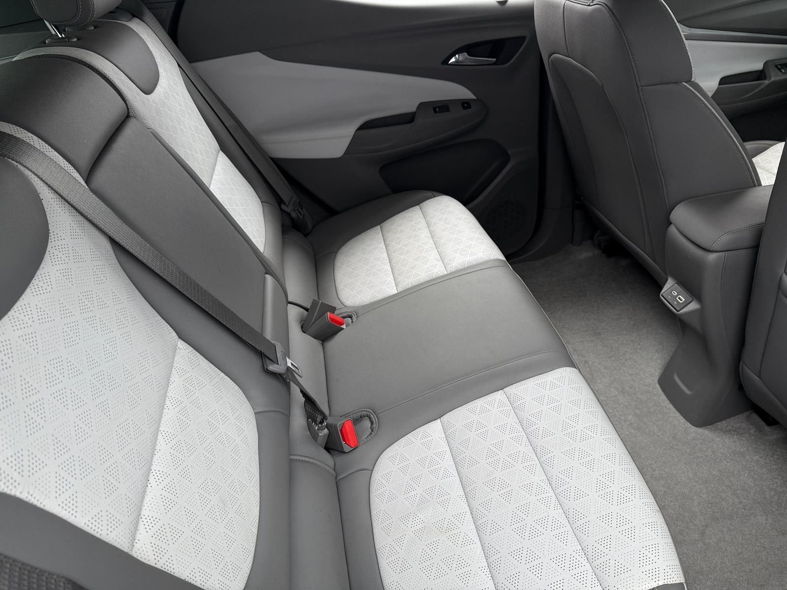 Thumbnail: 2022 Chevrolet Bolt EUV - 5